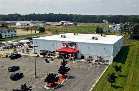 Tractor supply escanaba - Tractor Supply Company at 2501 NORTH LINCOLN RD, Escanaba, MI 49829: store location, business hours, driving direction, map, phone number and other services.